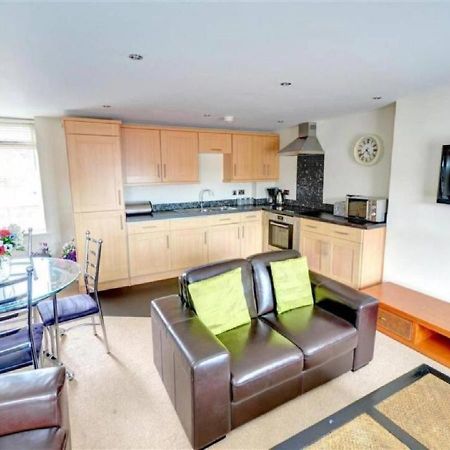 Kittiwake-Top Floor Sea View Apartment Two Bedrooms سكرابورو المظهر الخارجي الصورة